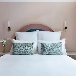 Numa Portico فندق