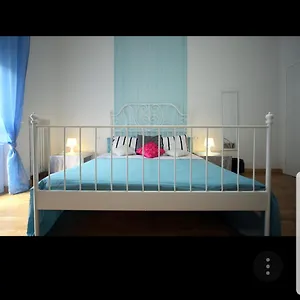  Hostal Central Hostel Milano Italia